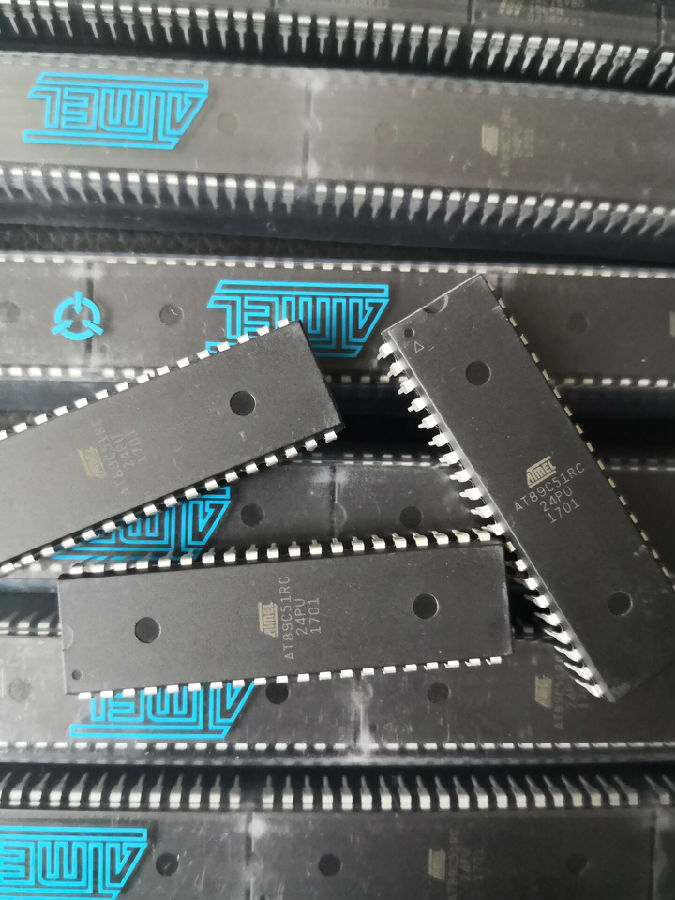 AT89C51RC-24PU.jpg